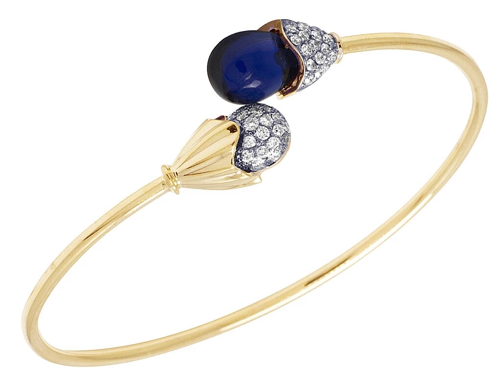 PAVE' REAL DIAMONDS WITH BLUE ONYX FLEX BANGLE BRACELET GOLD: Pave' Real Diamonds with Blue Onyx Flex Bangle Bracelet Gold Brand: None Type: Bracelet Material: 14k Yellow-gold Main Stone/Creation Natural Color: Yellow-gold Size: Length 6 in Width 2.0mm Acce