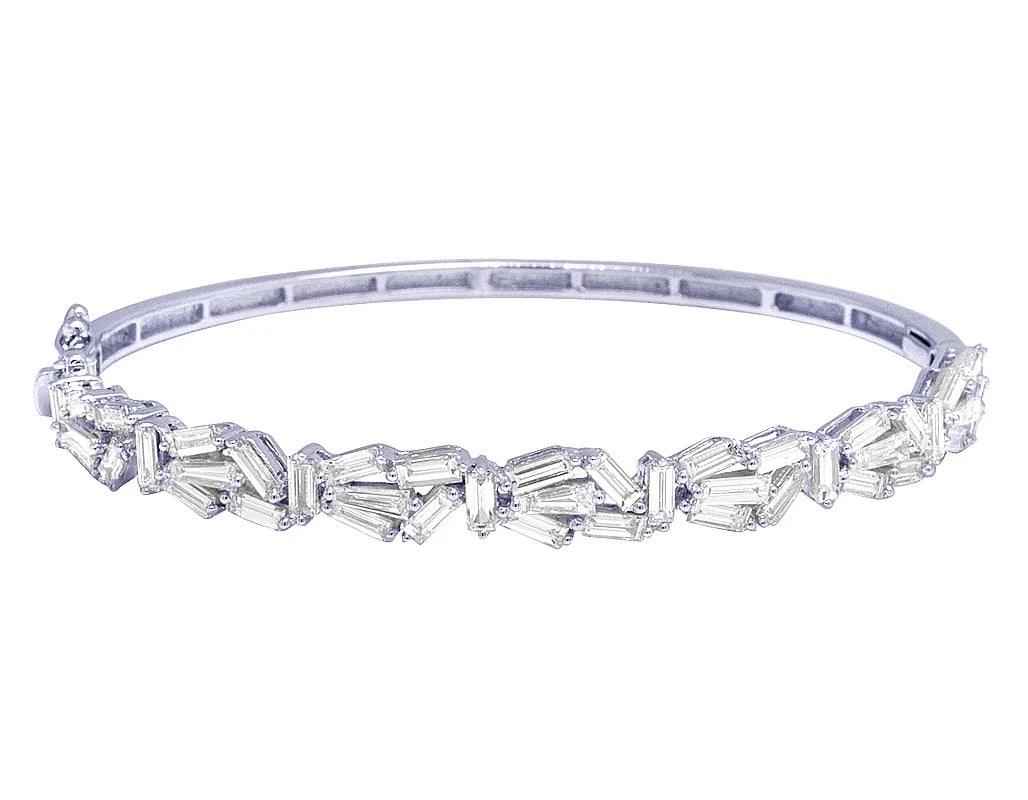 BAGUETTE OPENWORK REAL DIAMOND BANGLE: Baguette Openwork Real Diamond Bangle Brand: None Type: Bracelet Material: 14k White Gold Main Stone/Creation Natural Color: White Gold Size: Length 6.25 in Dimension 6.65 mm Accessories: None