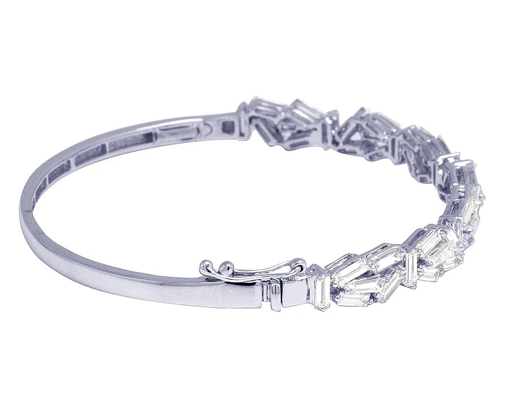 BAGUETTE OPENWORK REAL DIAMOND BANGLE - 3