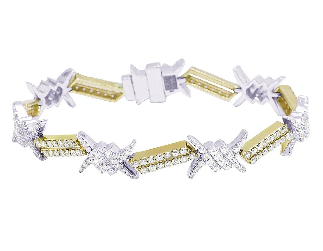 10K TWO TONE YELLOW/WHITE GOLD BARBED WIRE REAL DIAMOND BRACELET: 10k Two Tone Yellow/White Gold Barbed Wire Real Diamond Bracelet Brand: Jewelry Hiphop Type: Necklace Material: 10k Multi-Tone Gold Main Stone/Creation Natural Color: Multi-Tone Gold Size: Dimensi