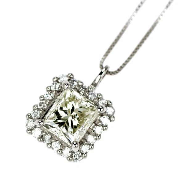 PT900/ PT850 PRINCESS CUT DIAMOND PENDANT NECKLACE: Pt900/ Pt850 Princess Cut Diamond Pendant Necklace Brand: None Type: Pendant Necklace Material: Metal Purity 850 Metal Platinum Main Stone/Creation Natural Color: None Size: Necklace: Chain