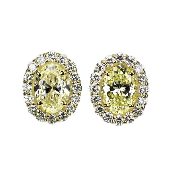 K18YG OVAL CUT DIAMOND EARRINGS: K18YG Oval Cut Diamond Earrings Brand: None Type: piercing Material: K18YG Color: YG Size: Length/Width/Diameter11.1 Accessories: None Accessories Notice: When purchasing pre-owned goods,