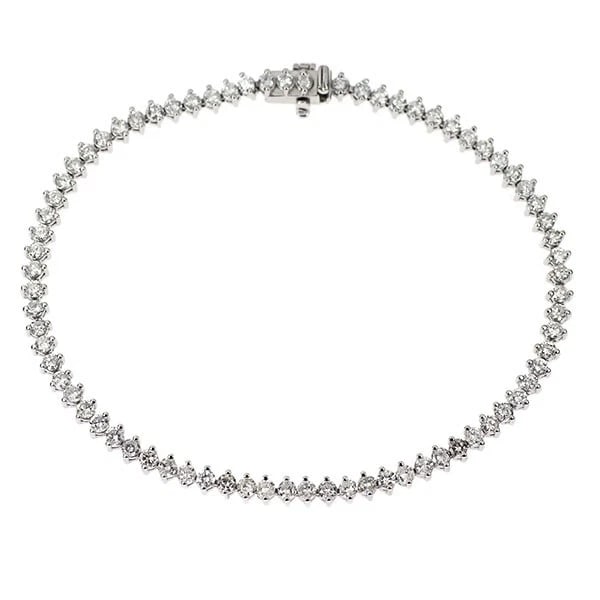 PT850 DIAMOND BRACELET: Pt850 diamond bracelet Brand: None Type: bracelets Material: Metal Purity 850 Metal Platinum Main Stone/Creation Natural Color: Platinum Size: Chain Length 19 Accessories: None Accessories