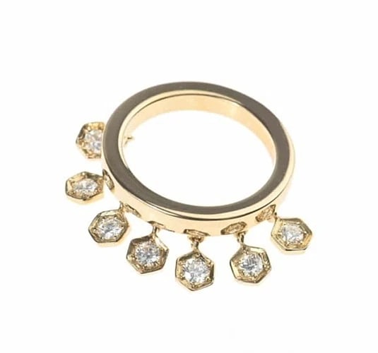 PIAGET MAGIC GARDEN 7P SWING DIAMOND CHARM 18K YELLOW GOLD RING: Piaget Magic Garden 7P Swing Diamond Charm 18k Yellow Gold Ring Brand: Piaget Type: Ring Material: 18k Yellow Gold Main Stone/Creation Natural Color: Yellow Size: 4 US Accessories: None