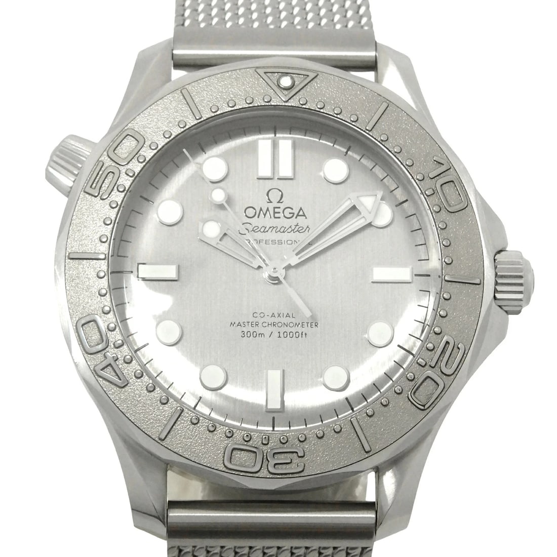 OMEGA SEAMASTER DIVER WATCH: OMEGA Seamaster Diver Watch Brand: OMEGA Type: Wristwatch Material: Band MaterialSs, Band MaterialSs, Case MaterialCase MaterialN/A Color: none Size: Wrist Size16-20.5cm, Case Size42mm 