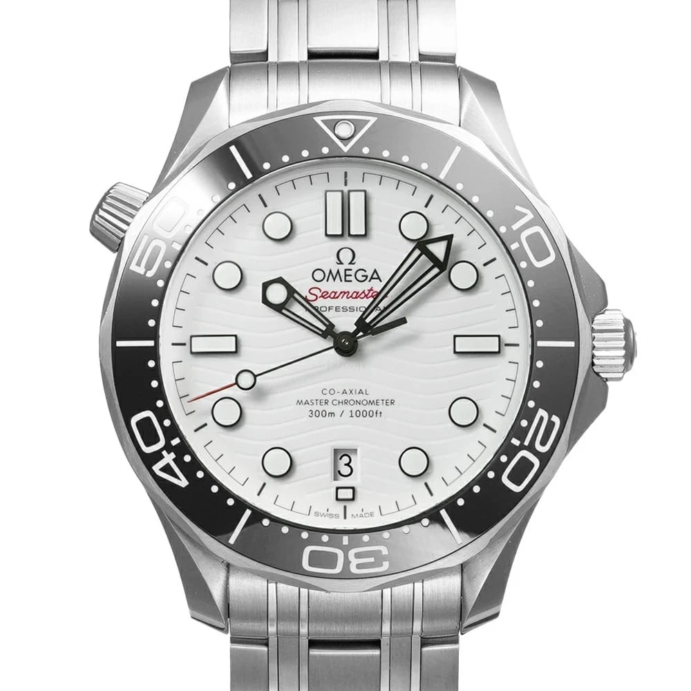 OMEGA SEAMASTER WHITE WATCH: OMEGA Seamaster White Watch Brand: OMEGA Type: Wristwatch Material: Band MaterialStainless Steel, Band MaterialStainless Steel, Case MaterialCase MaterialN/A Color: white Size: Wrist SizeNA,
