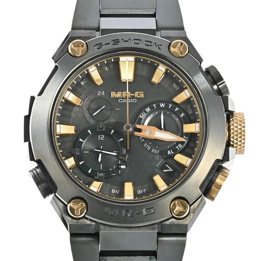 CASIO G SHOCK BLACK WATCH: CASIO G Shock Black Watch Brand: CASIO Type: Wristwatch Material: Band MaterialTitanium/Bracelet, Band MaterialTitanium/Bracelet, Case MaterialCase MaterialN/A Color: black Size: Wrist