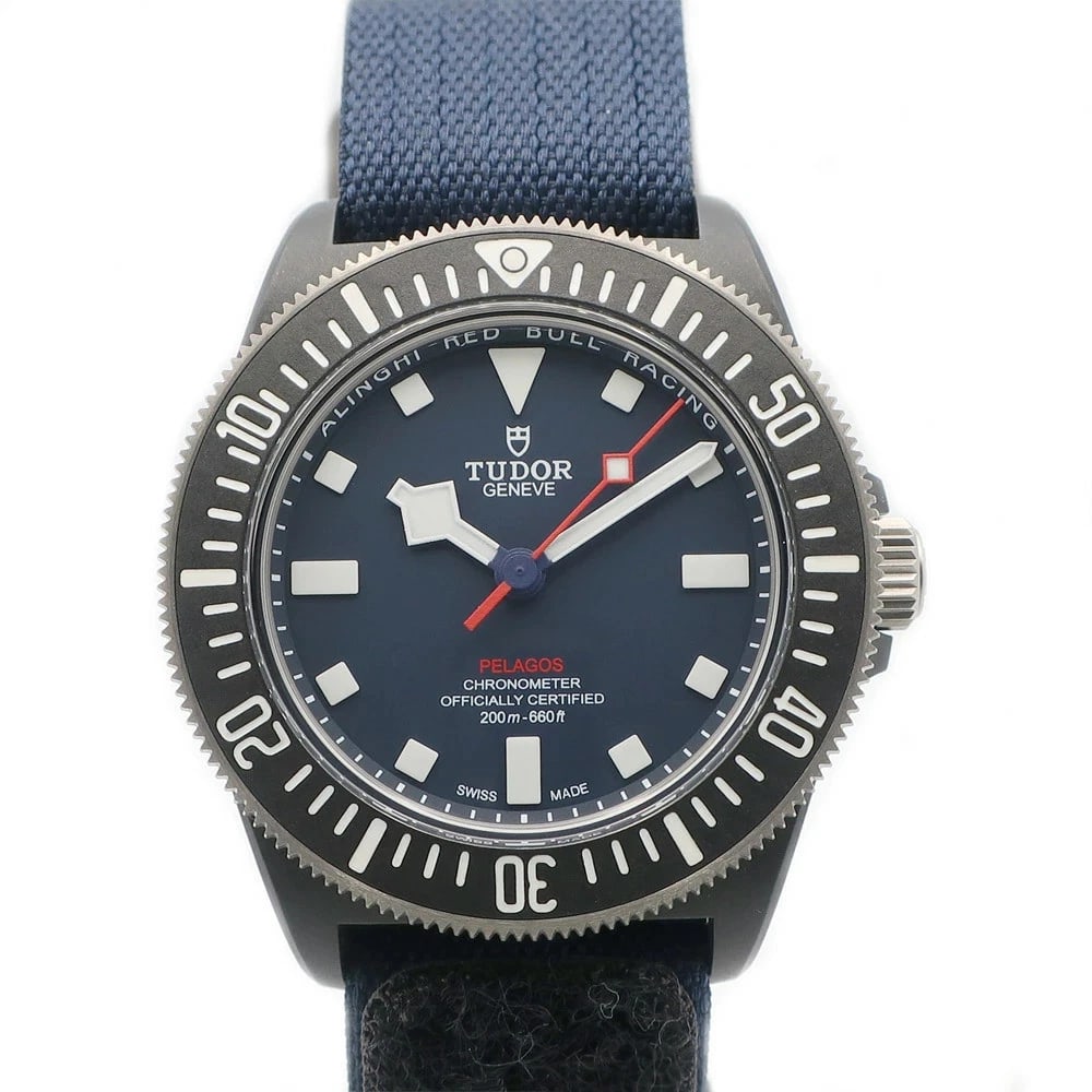 TUDOR PELAGOS BLUE WATCH: TUDOR Pelagos Blue Watch Brand: TUDOR Type: Wristwatch Material: Band MaterialBlack Carbon Composite, Band MaterialBlack Carbon Composite, Case MaterialCase MaterialSapphire Crystal Color: blue