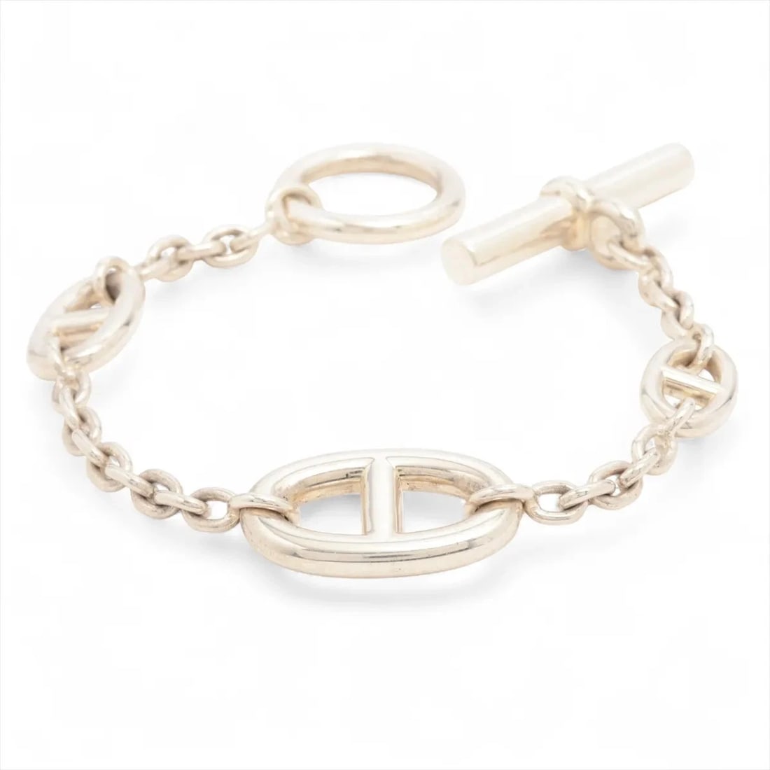 HERMES CHAINE D'ANCRE FARANDOLE BRACELET: Hermes Chaine d'Ancre Farandole Bracelet Brand: Hermes Type/Style: Bracelet Material: 925, Color: Silver Size: Bracelet length:14 Accessories: None Accessories Notice: When purchasing