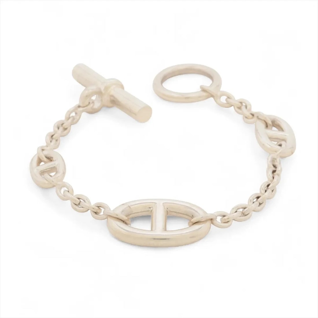 HERMES CHAINE D'ANCRE FARANDOLE BRACELET: Hermes Chaine d'Ancre Farandole Bracelet Brand: Hermes Type/Style: Bracelet Material: 925, Color: Silver Size: Bracelet length:14.5 Accessories: None Accessories Notice: When purchasing
