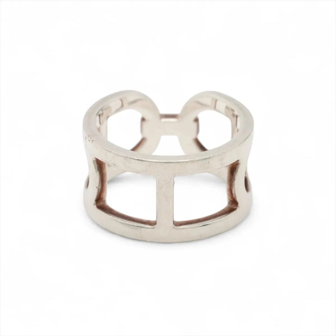 HERMES EVER CHAINE D'ANCRE RING: Hermes Ever Chaine D'Ancre Ring Brand: Hermes Type/Style: Ring Material: 925, Color: Silver Size: 6.25 - 6.5 Accessories: None Accessories Notice: When purchasing pre-owned goods, please r