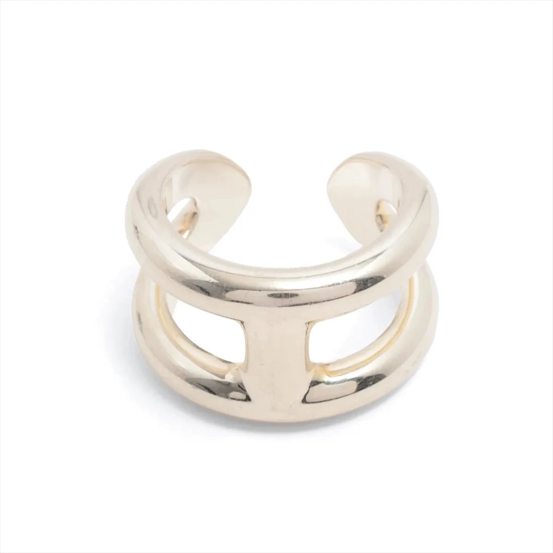 HERMES OSMOZ PM RING: Hermes Osmoz PM Ring Brand: Hermes Type/Style: Ring Material: 925, Color: Silver Size: 6.75 - 7 US Accessories: None Accessories Notice: When purchasing pre-owned goods, please refer to th