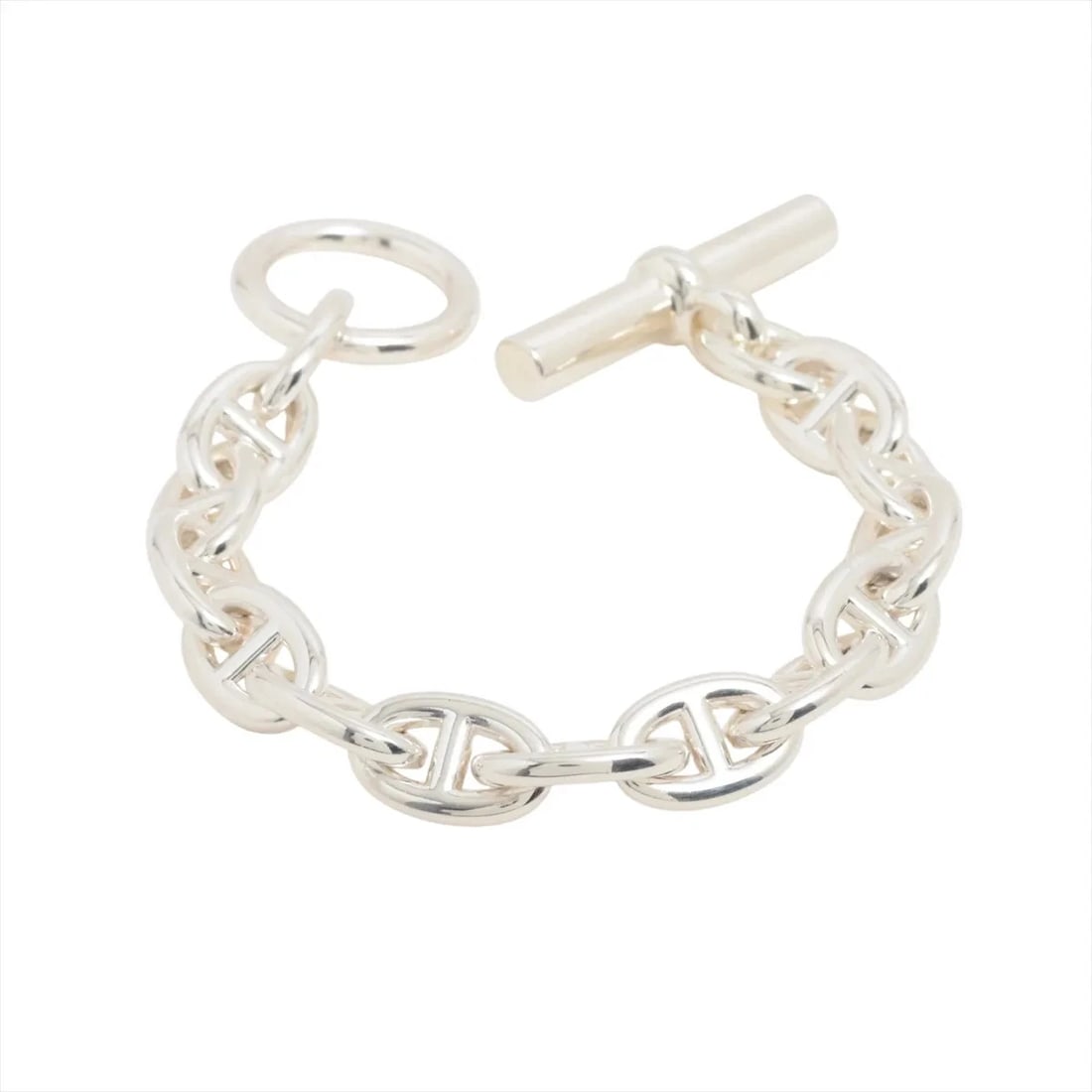 HERMES CHAINE D'ANCRE PM BRACELET: Hermes Chaine d'Ancre PM Bracelet Brand: Hermes Type/Style: Bracelet Material: 925, Color: Silver Size: 9.75 - 10 US Accessories: None Accessories Notice: When purchasing pre-owned goods,