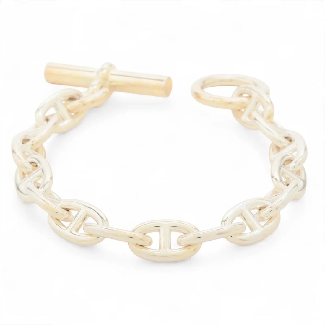 HERMES CHAINE D'ANCRE MM BRACELET: Hermes Chaine d'Ancre MM Bracelet Brand: Hermes Type/Style: Bracelet Material: 925, Color: Silver Size: Bracelet length:16 Accessories: None Accessories Notice: When purchasing pre-owned
