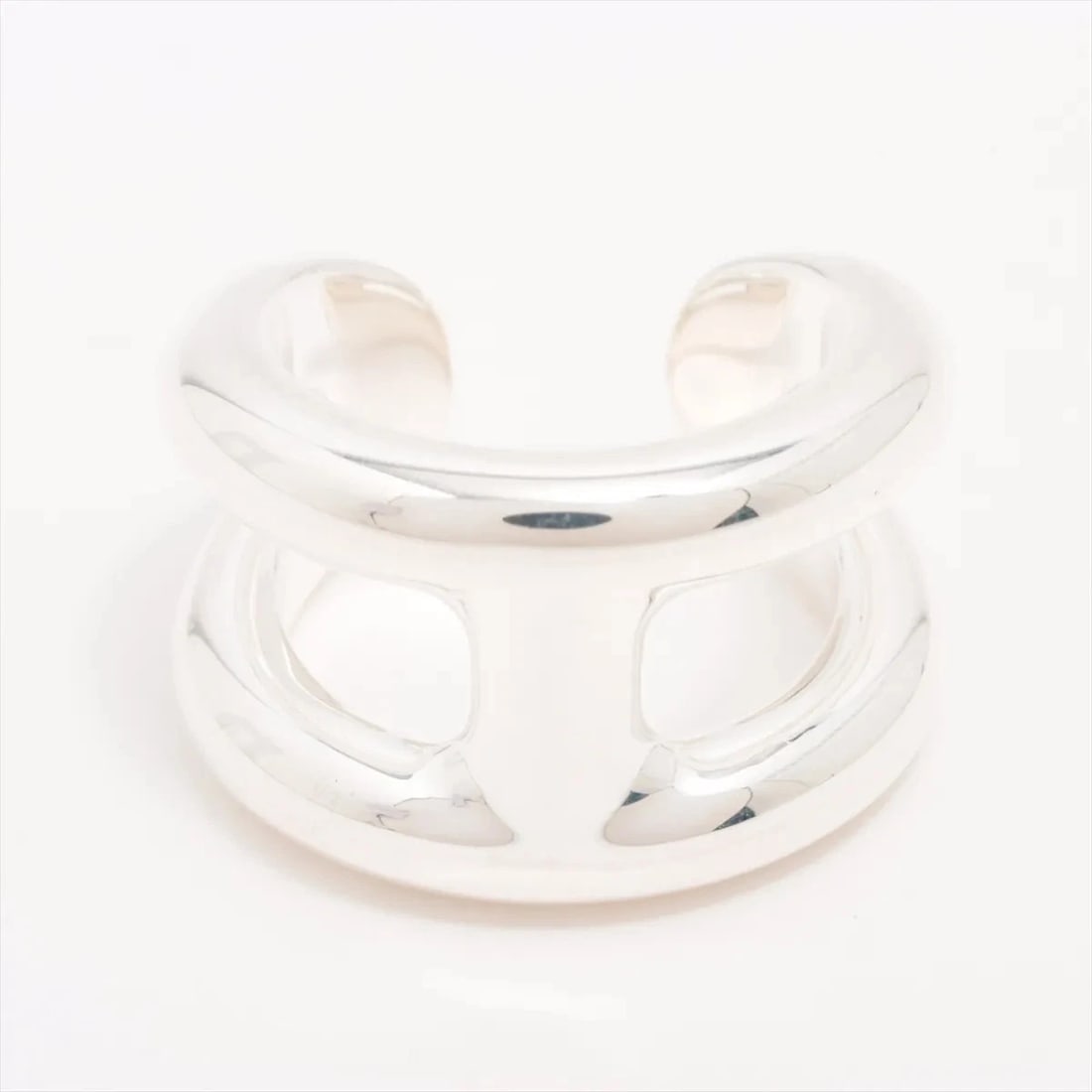 HERMES OSMO'S PM RING 925 SILVER: Hermes Osmo's PM Ring 925 Silver Brand: Hermes Type/Style: Ring Material: 925, Color: Silver Size: 4.5 US Accessories: None Accessories Notice: When purchasing pre-owned goods, please refer