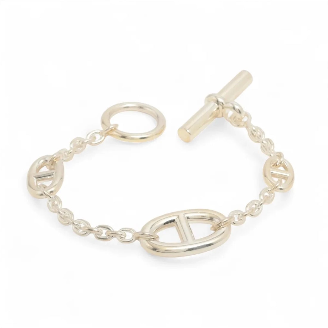 HERMES CHAINE D'ANCRE FARANDOLE BRACELET: Hermes Chaine d'Ancre Farandole Bracelet Brand: Hermes Type/Style: Bracelet Material: 925, Color: Silver Size: Bracelet length:14.5 Accessories: None Accessories Notice: When purchasing