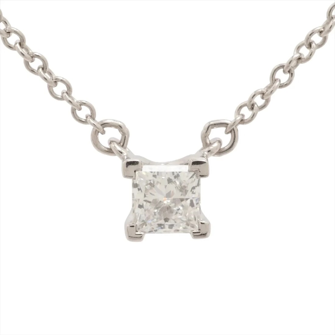 TIFFANY PRINCESS CUT DIAMOND NECKLACE PT950: Tiffany Princess Cut diamond Necklace Pt950 Brand: Tiffany Type/Style: Necklace Material: Pt950, Main Stone/Creation Natural Color: F Size: Size(CM) Chain length:40.8 Accessories: None