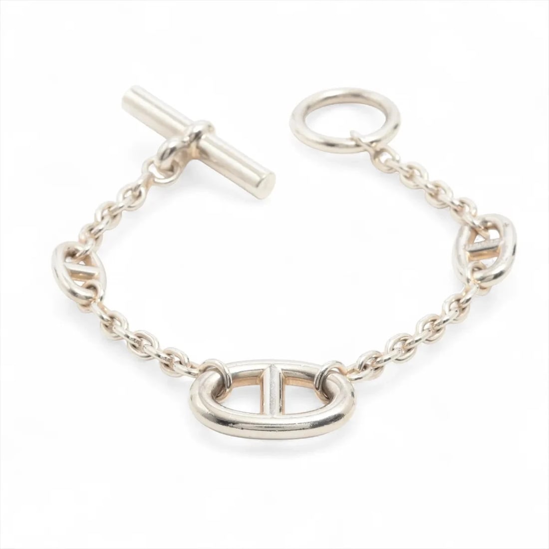 HERMES CHAINE D'ANCRE FARANDOLE BRACELET: Hermes Chaine d'Ancre Farandole Bracelet Brand: Hermes Type/Style: Bracelet Material: 925, Color: Silver Size: Bracelet length:16 Accessories: None Accessories Notice: When purchasing