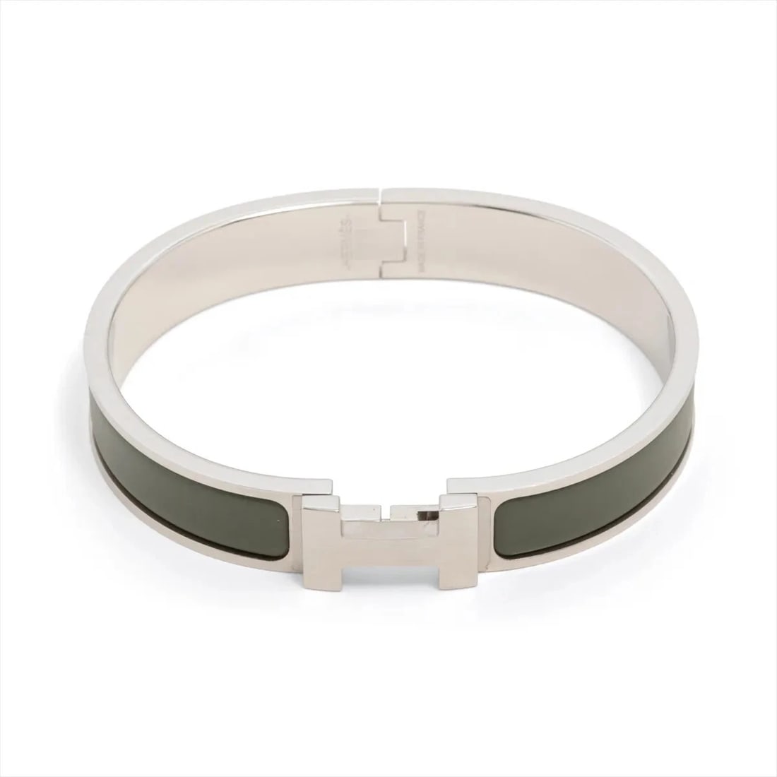 HERMES CLICK HH FANS BANGLE GP KHAKI X SILVER: Hermes click HH fans Bangle GP Khaki x silver Brand: Hermes Type/Style: Bracelet Material: 925, Color: Khaki x silver Size: Bracelet length:17.5 Accessories: None Accessories Notice: When
