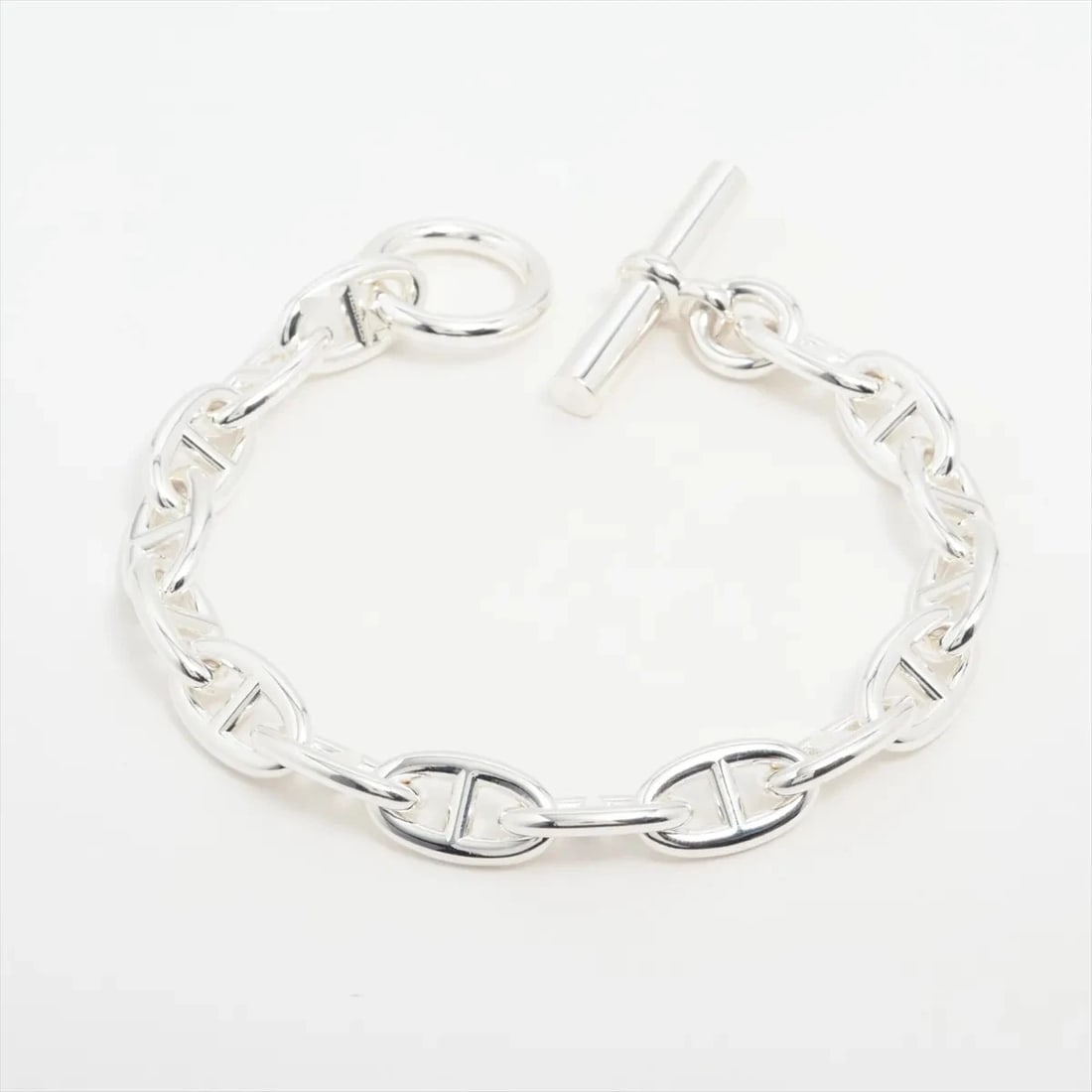 HERMES CHAINE D'ANCRE GM BRACELET: Hermes Chaine d'Ancre GM Bracelet Brand: Hermes Type/Style: Bracelet Material: 925, Color: Silver Size: Bracelet length:22 Accessories: None Accessories Notice: When purchasing pre-owned