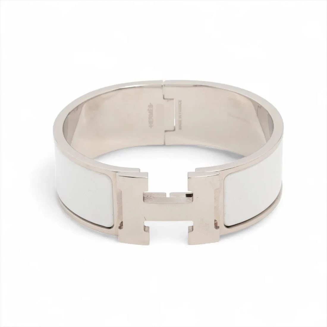 HERMES CLIC CLAC H BANGLE BANGLE GP WHITE: Hermes Clic Clac H Bangle Bangle GP White Brand: Hermes Type/Style: Bracelet Material: GP, Color: White x silver Size: Bracelet length:16 Accessories: None Accessories Notice: When purchas