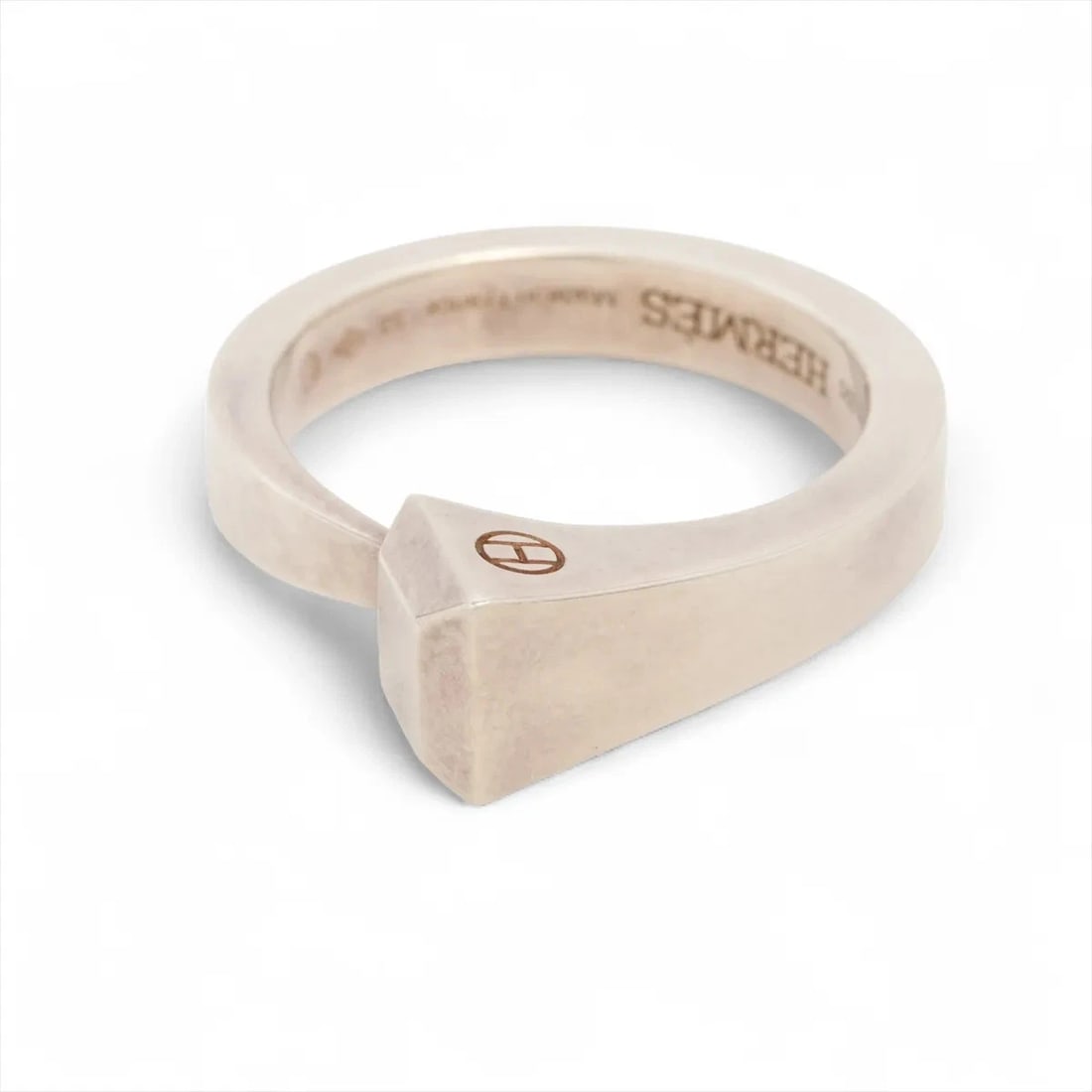 HERMES CLUDESFORGES RING: Hermes Cludesforges Ring Brand: Hermes Type/Style: Ring Material: 925, Color: Silver Size: 6 US Accessories: None Accessories Notice: When purchasing pre-owned goods, please refer to the p