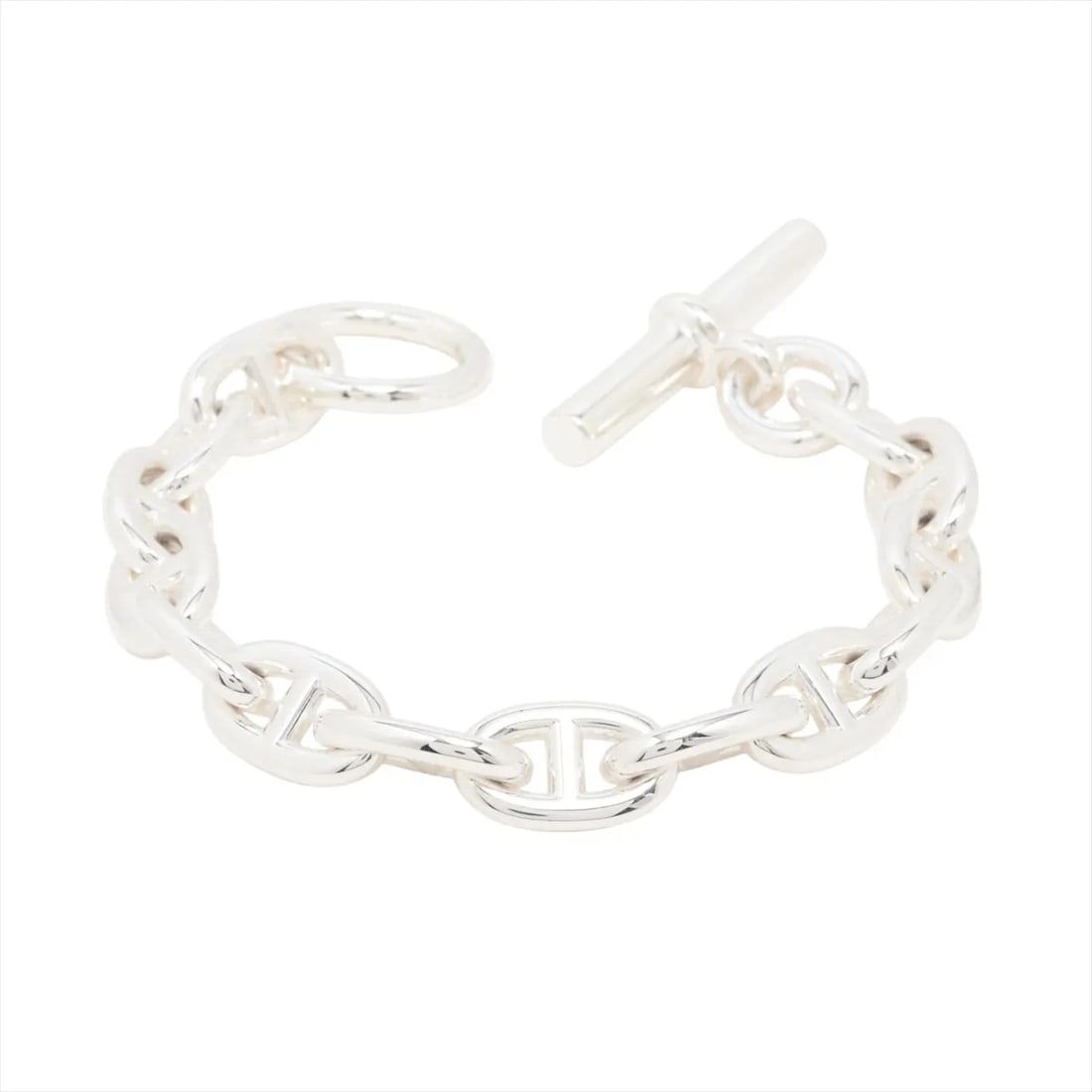 HERMES CHAINE D'ANCRE MM BRACELET: Hermes Chaine d'Ancre MM Bracelet Brand: Hermes Type/Style: Bracelet Material: 925, Color: Silver Size: Bracelet length:14.5 Accessories: None Accessories Notice: When purchasing pre-owned
