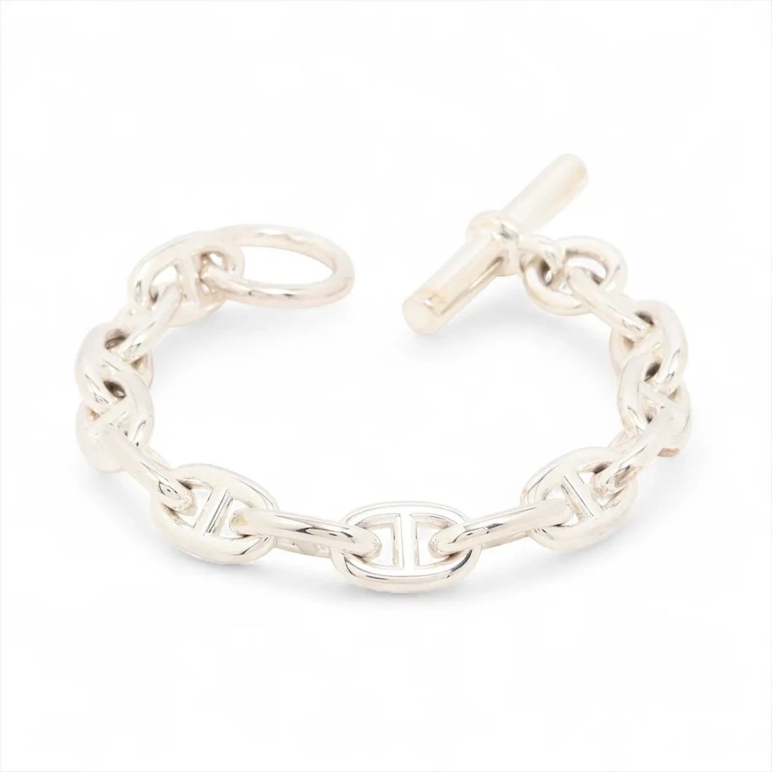 HERMES CHAINE D'ANCRE MM BRACELET: Hermes Chaine d'Ancre MM Bracelet Brand: Hermes Type/Style: Bracelet Material: 925, Color: Silver Size: Bracelet length:15 Accessories: None Accessories Notice: When purchasing pre-owned