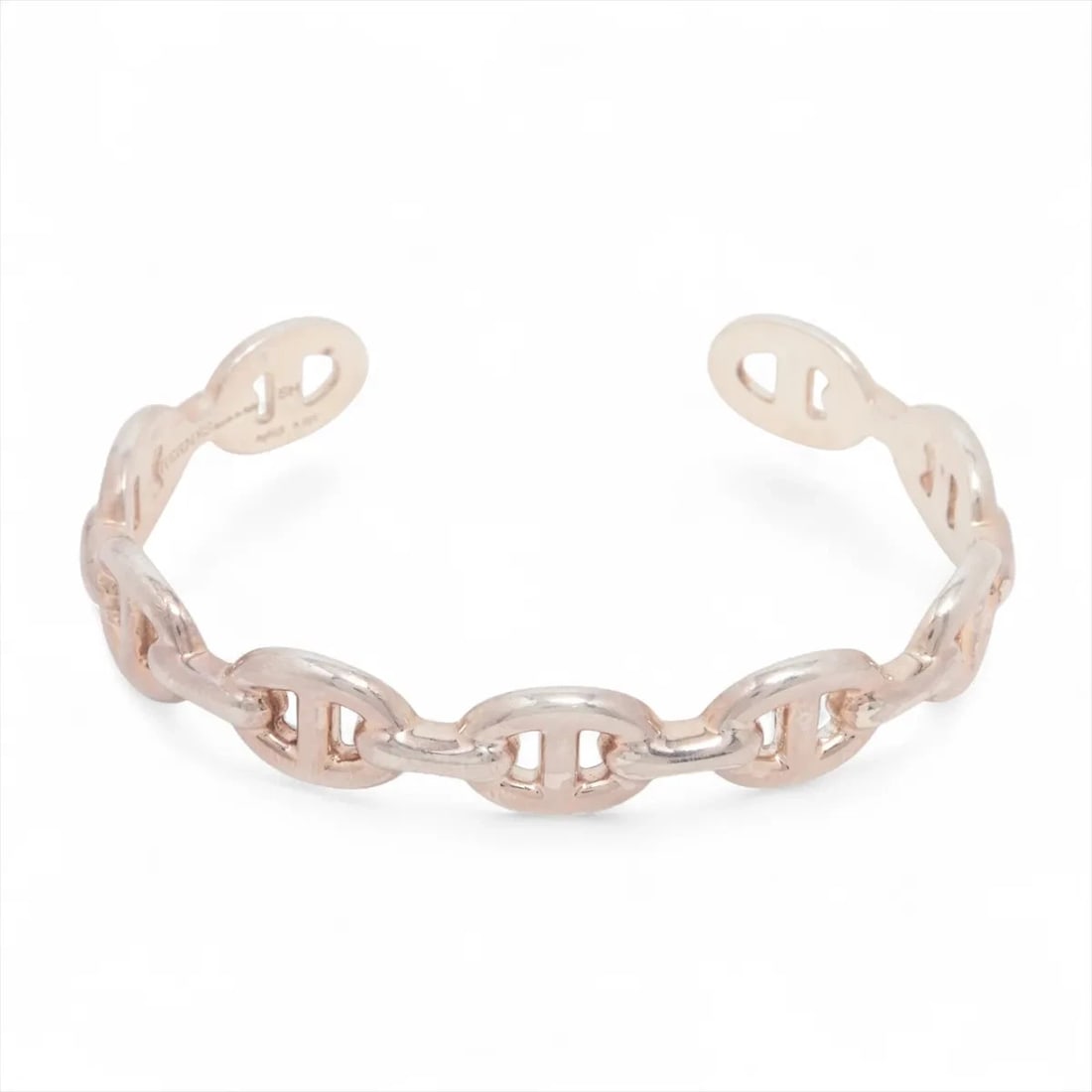 HERMES CHAINE D'ANCRE ENCHAINEE BANGLE: Hermes Chaine d'Ancre Enchainee Bangle Brand: Hermes Type/Style: Bracelet Material: 925, Color: Silver Size: Bracelet length:15.5 Accessories: None Accessories Notice: When purchasing