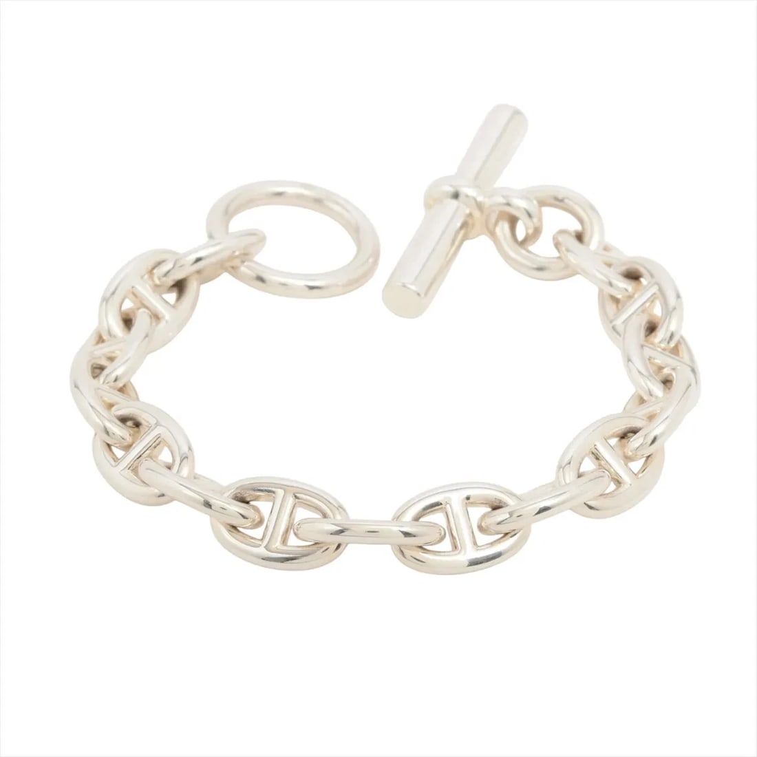HERMES CHAINE D'ANCRE PM BRACELET: Hermes Chaine d'Ancre PM Bracelet Brand: Hermes Type/Style: Bracelet Material: 925, Color: Silver Size: Bracelet length:12.5 Accessories: None Accessories Notice: When purchasing pre-owned