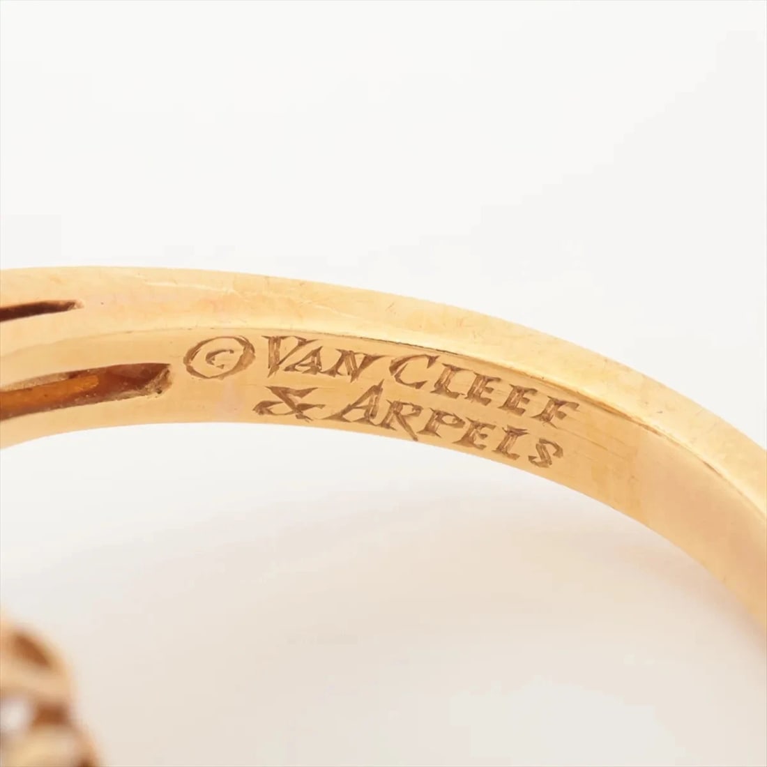 VAN CLEEF & ARPELS SNOWFLAKE DOUBLE FLEUR DIAMOND RING - 3