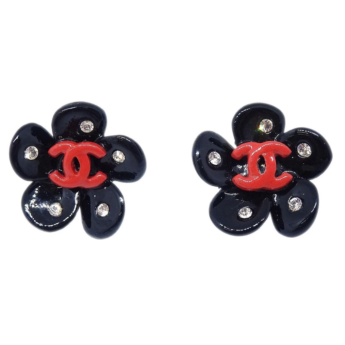 CHANEL CAMELLIA PIERCED EARRINGS BLACK: Chanel Camellia Pierced Earrings Black Brand: CHANEL Type/Style: Earrings Material: Gold Plated, Color: Black Size: W 1.5 x H 1.4 cm Accessories: None Accessories Notice: When purchasing