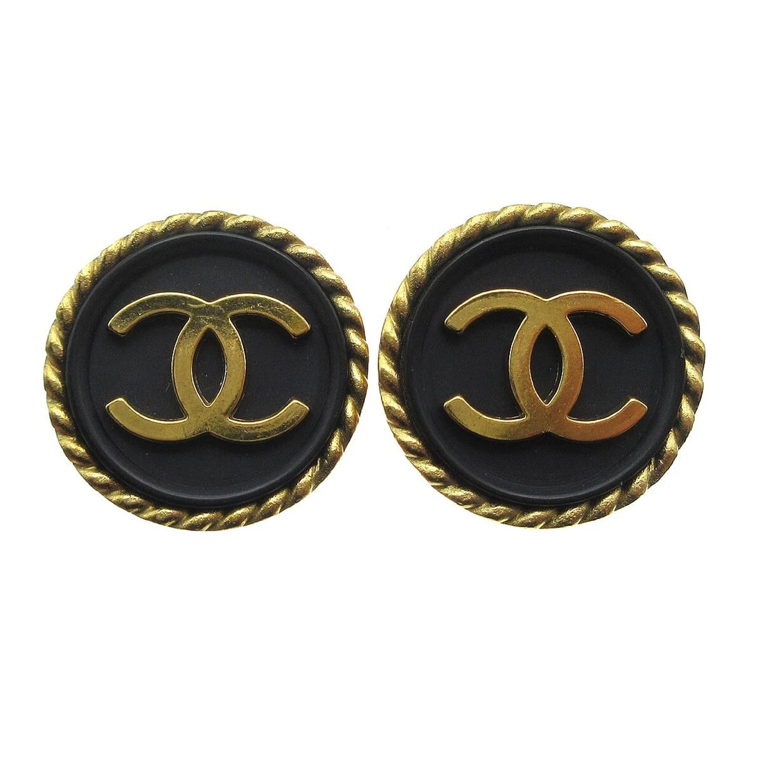CHANEL BUTTON EARRINGS CLIP-ON BLACK: Chanel Button Earrings Clip-On Black Brand: CHANEL Type/Style: Earrings Material: Gold-plated, Color: Gold, Black Size: Diameter : 2.1 cm Accessories: None Accessories Notice: When purchas