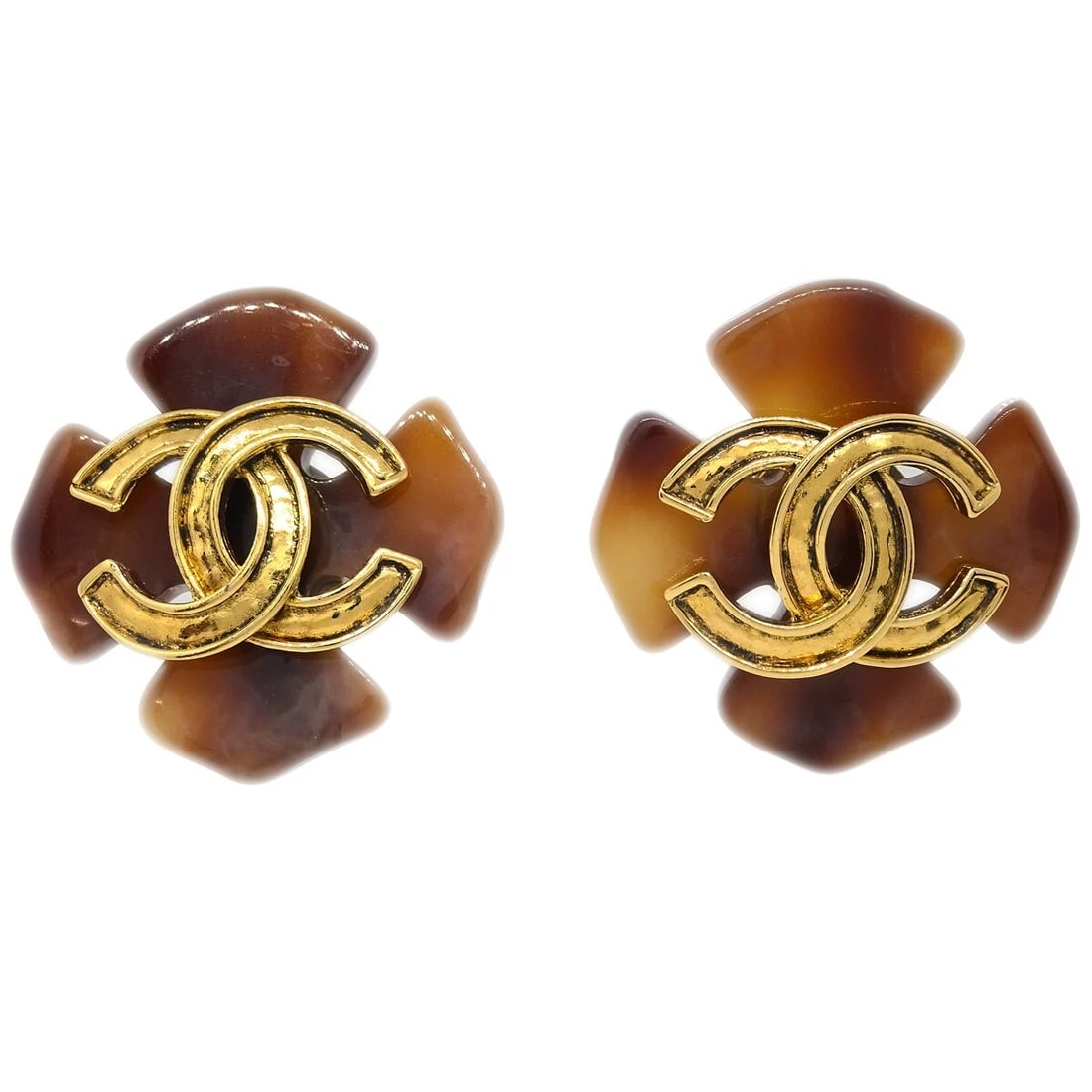 CHANEL CLOVER EARRINGS CLIP-ON BROWN: Chanel Clover Earrings Clip-On Brown Brand: CHANEL Type/Style: Earrings Material: Gold Plated, Color: Gold, Brown Size: W 4.3 x H 4.3 cm Accessories: None Accessories Notice: When purchasi