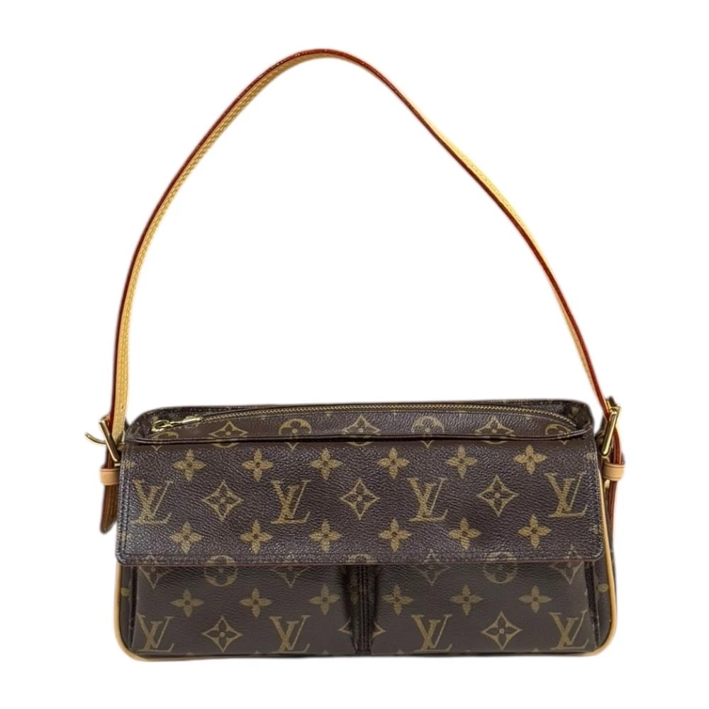 LOUIS VUITTON SHOULDER BAG MONOGRAM CANVAS MONOGRAM: LOUIS VUITTON Shoulder Bag Monogram canvas Monogram Brand: LOUIS VUITTON Type: Shoulder Bag Material/Exterior Material: Monogram canvas Color/Exterior Color: Brown Size: W11.8 x H5.3 x D3.5inch Sh
