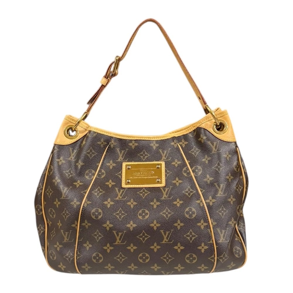 LOUIS VUITTON SHOULDER BAG MONOGRAM CANVAS: LOUIS VUITTON Shoulder Bag Monogram canvas Brand: LOUIS VUITTON Type: Shoulder Bag Material/Exterior Material: Monogram canvas Color/Exterior Color: Brown Size: W15.7 x H11.0 x D4.7inch