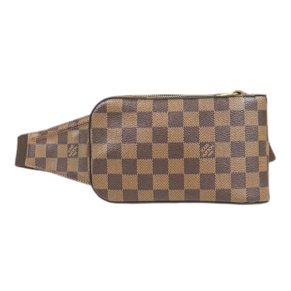 LOUIS VUITTON BODY BAG DAMIER CANVAS: LOUIS VUITTON body bag Damier canvas Brand: LOUIS VUITTON Type: Sling Bag Material/Exterior Material: Damier canvas Color/Exterior Color: Brown Size: W7.5 x H4.5 x D2.2inch Shoulder:0.0inch 