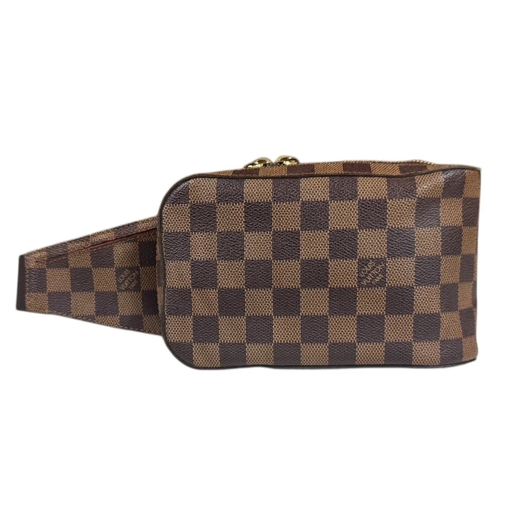 LOUIS VUITTON BODY BAG CANVAS DAMIER GERONIMOS: LOUIS VUITTON body bag canvas Damier geronimos Brand: LOUIS VUITTON Type: Sling Bag Material/Exterior Material: Damier canvas Color/Exterior Color: Brown Size: W7.7 x H4.5 x D2.2inch