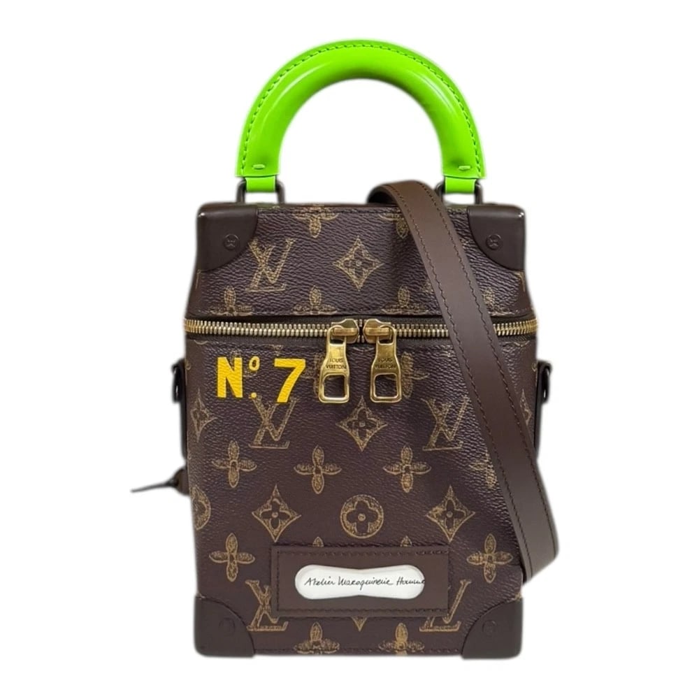 LOUIS VUITTON SHOULDER BAG MONOGRAM: LOUIS VUITTON Shoulder Bag Monogram Brand: LOUIS VUITTON Type: Shoulder Bag Material/Exterior Material: Monogram canvas Color/Exterior Color: Brown / green Size: W6.1 x H8.3 x D3.0inch Handle:6.7i