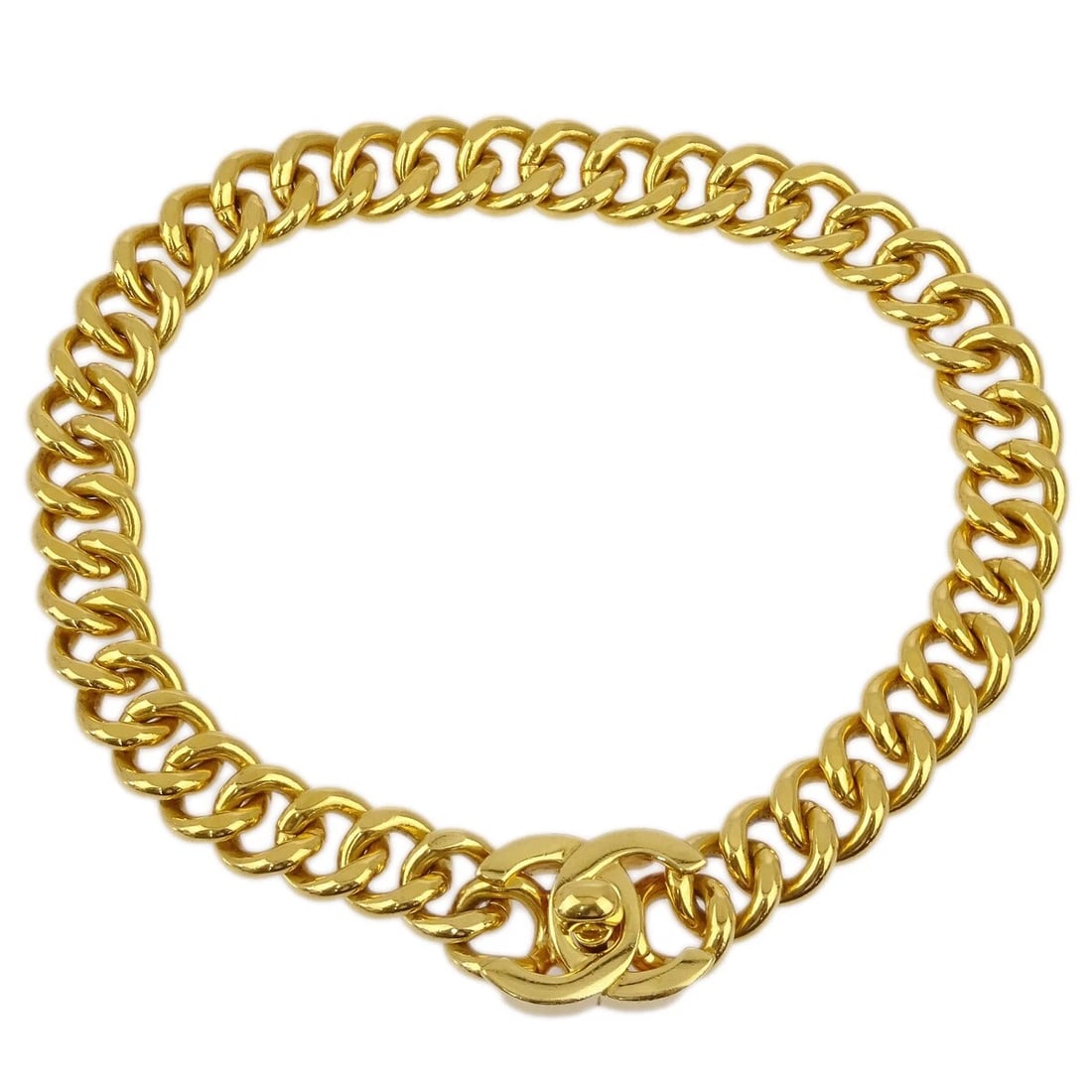 CHANEL TURNLOCK GOLD CHAIN NECKLACE: Chanel Turnlock Gold Chain Necklace Brand: CHANEL Type/Style: Necklace Material: Gold plated, Color: Gold Size: Length : 40.0 cm Charm : W 3.0 x H 2.5 cm Accessories: None Accessories Noti