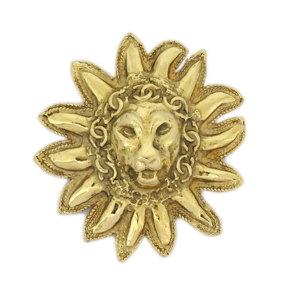 CHANEL LION BROOCH PIN GOLD: Chanel Lion Brooch Pin Gold Brand: Chanel Type/Style: Brooch Material: Gold-plated, Color: Gold Size: W 5.0 x H 5.2 cm Accessories: None Accessories Notice: When purchasing pre-owned goods