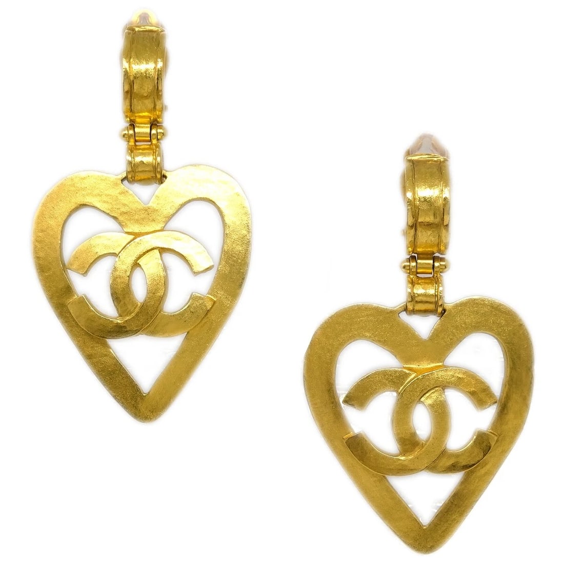 CHANEL DANGLE HEART EARRINGS GOLD CLIP-ON: Chanel Dangle Heart Earrings Gold Clip-On Brand: CHANEL Type/Style: Earrings Material: Gold Plated, Color: Gold Size: W 4.3 x H 7.8 cm Accessories: None Accessories Notice: When purchasing