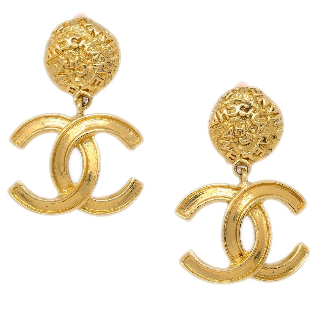 CHANEL GOLD DANGLE EARRINGS CLIP-ON: Chanel Gold Dangle Earrings Clip-On Brand: CHANEL Type/Style: Earrings Material: Gold-plated, Color: Gold Size: W 2.6 x H 4.0 cm Accessories: None Accessories Notice: When purchasing