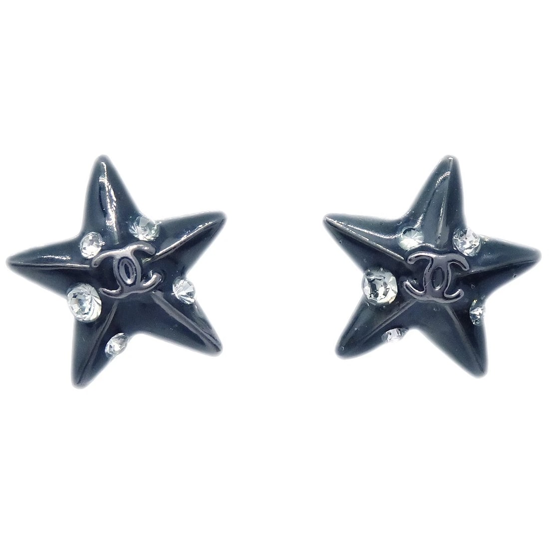 CHANEL STAR RHINESTONE PIERCED EARRINGS BLACK: Chanel Star Rhinestone Pierced Earrings Black Brand: CHANEL Type/Style: Earrings Material: Silver Plated, Color: Black, Silver Size: W 1.5 x H 1.5 cm Accessories: None Accessories Notice: