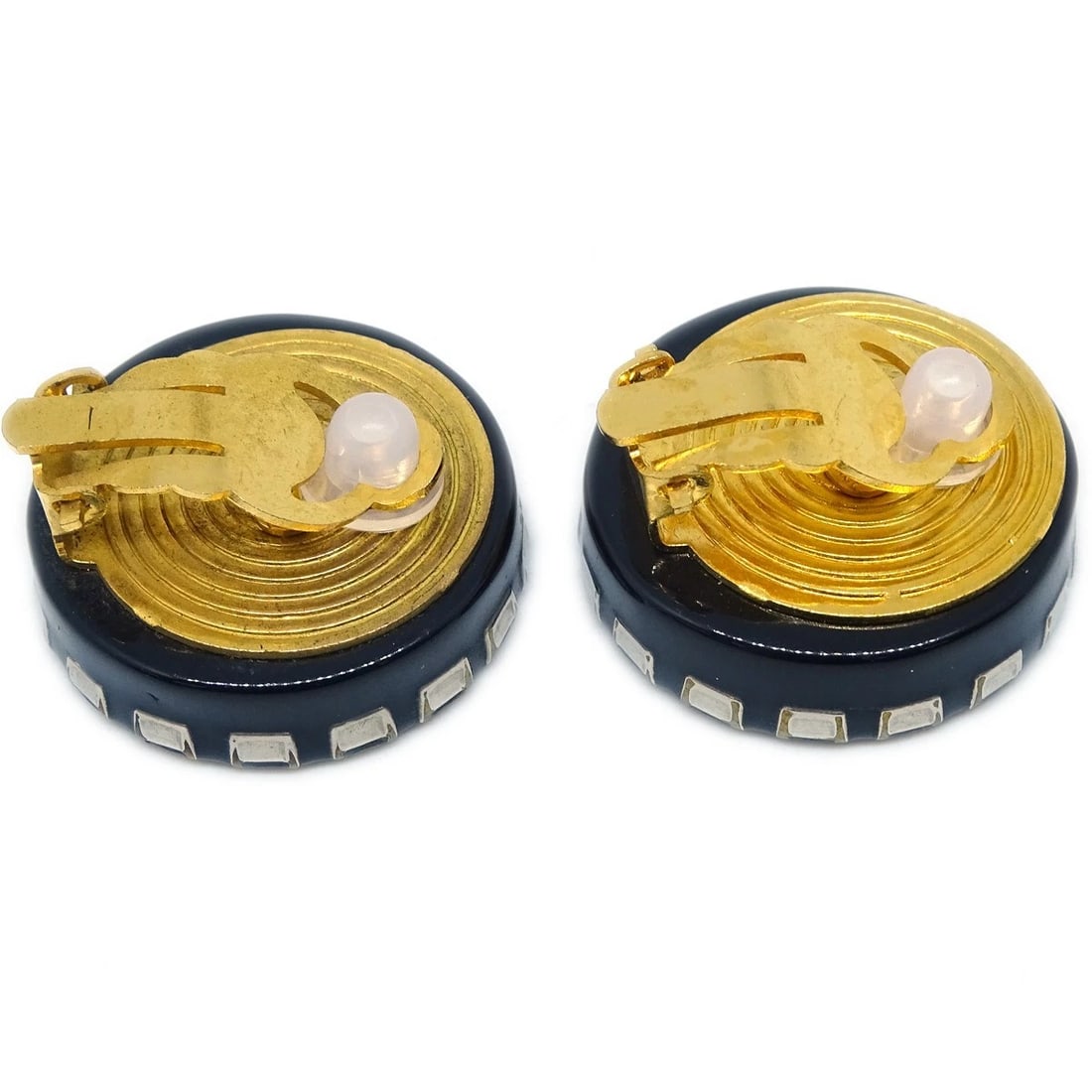 CHANEL BLACK BUTTON SHELL EARRINGS CLIP-ON - 3