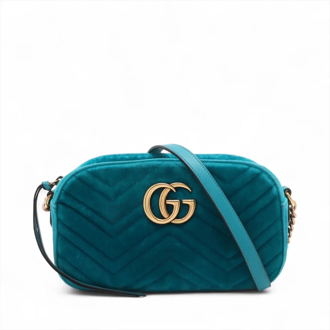GUCCI GG MARMONT VELVET CHAIN SHOULDER BAG: Gucci GG Marmont Velvet Chain Shoulder Bag Brand: Gucci Type: Shoulder bag Material: Velvet Color: Blue Size: Height:5.7inch Length:9.4inch Depth:3.0inch Shoulder height:23.8inch Accessories: