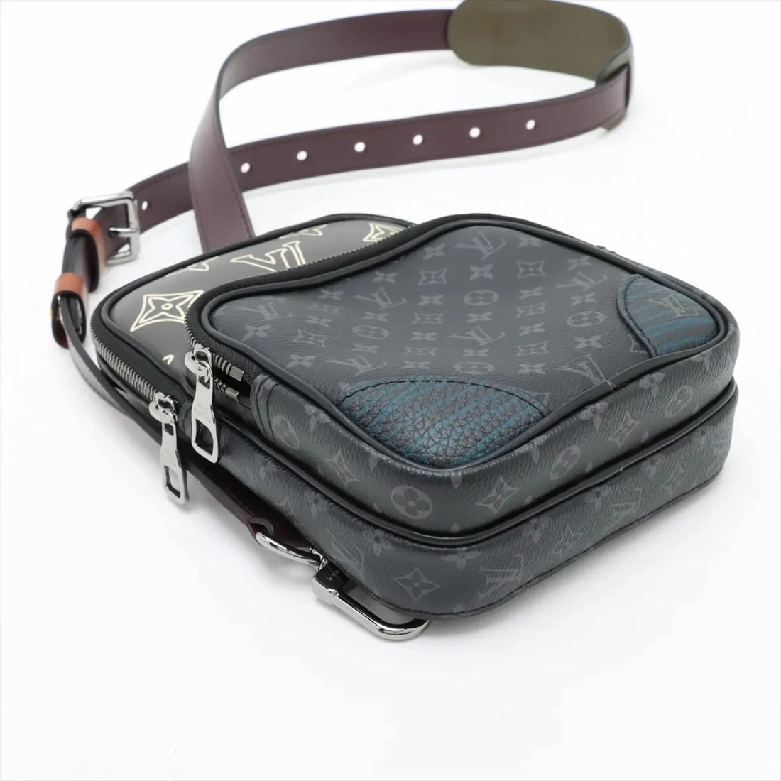 LOUIS VUITTON MONOGRAM ECLIPSE AMAZON SLING BAG - 4