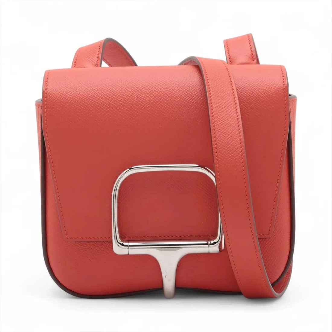 Hermes DELLA CAVALLERIA VEAU EPSOM ROUGE: Hermes Della Cavalleria Veau Epsom Rouge Brand: Hermes Type: Shoulder bag Material: Veau Epsom Color: Rouge de Coeur Size: Height:6.3inch Length:6.5inch Depth:2.2inch Shoulder height:22.4inch Acc