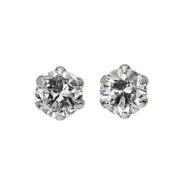 BRAND NEW PT900 DIAMOND EARRINGS: Brand New Pt900 Diamond Earrings Brand: None Type/Style: piercing Material: Metal Purity 900, Metal Platinum, Main Stone/Creation Natural Color: None Size: Length/Width/Diameter3.8 