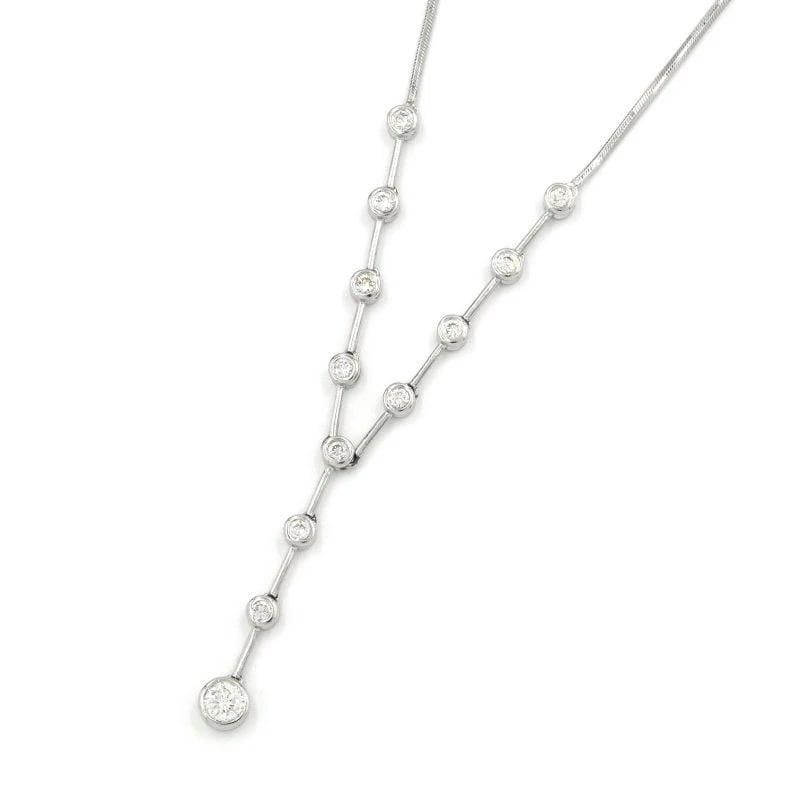 NATURAL DIAMOND NECKLACE PT900: natural diamond necklace Pt900 Brand: Unbranded Type/Style: Necklace Material: Pt900, Main Stone/Creation natural Color: SIlver Size: Effective length 40cm Chain width 0.9mm Motif 4.6mm x